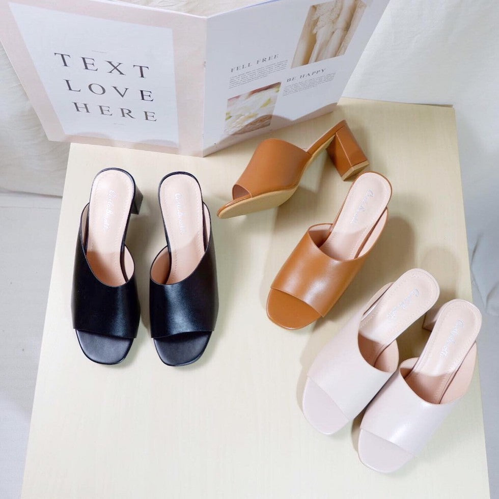 Shoes シューズ・サンダル