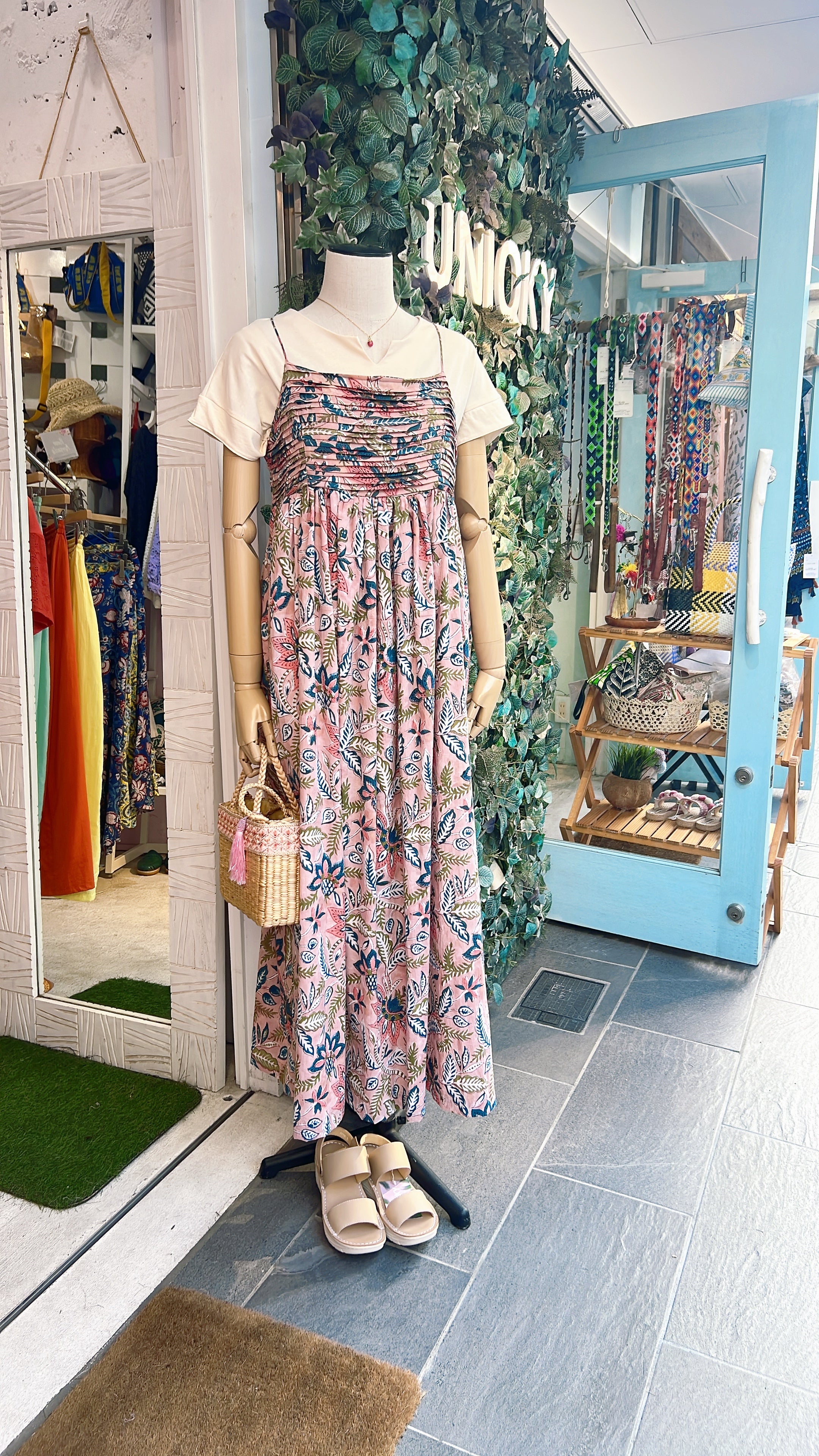 インド綿ブロックプリント サマーワンピース サンゴピンク 大人の花柄 リゾート Design C - UNIQKY