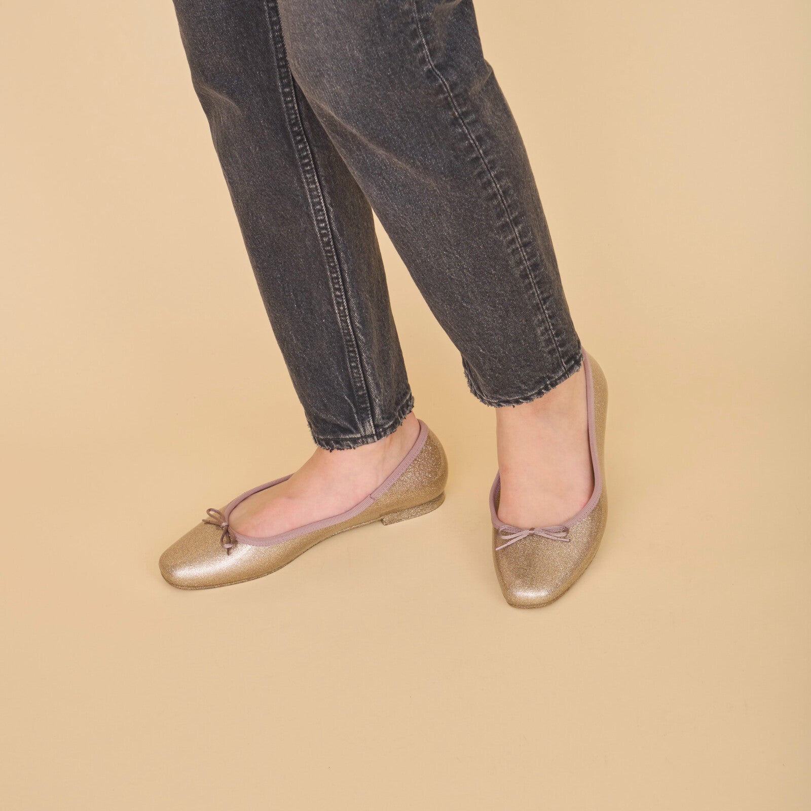 レディース シューズ/ シューズ/ EMMA GLITTER (CHAMPAGNE)