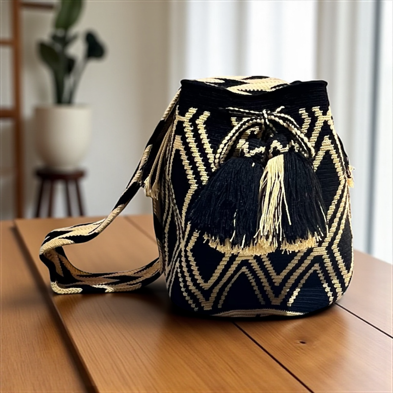 コロンビア製ワユーバッグ〈インナーポケット付き〉Wayuu Bag /L size