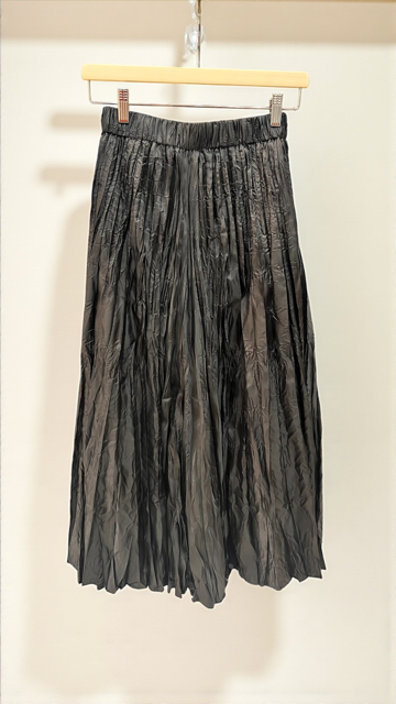 ワッシャーマットサテンスカート（再入荷）