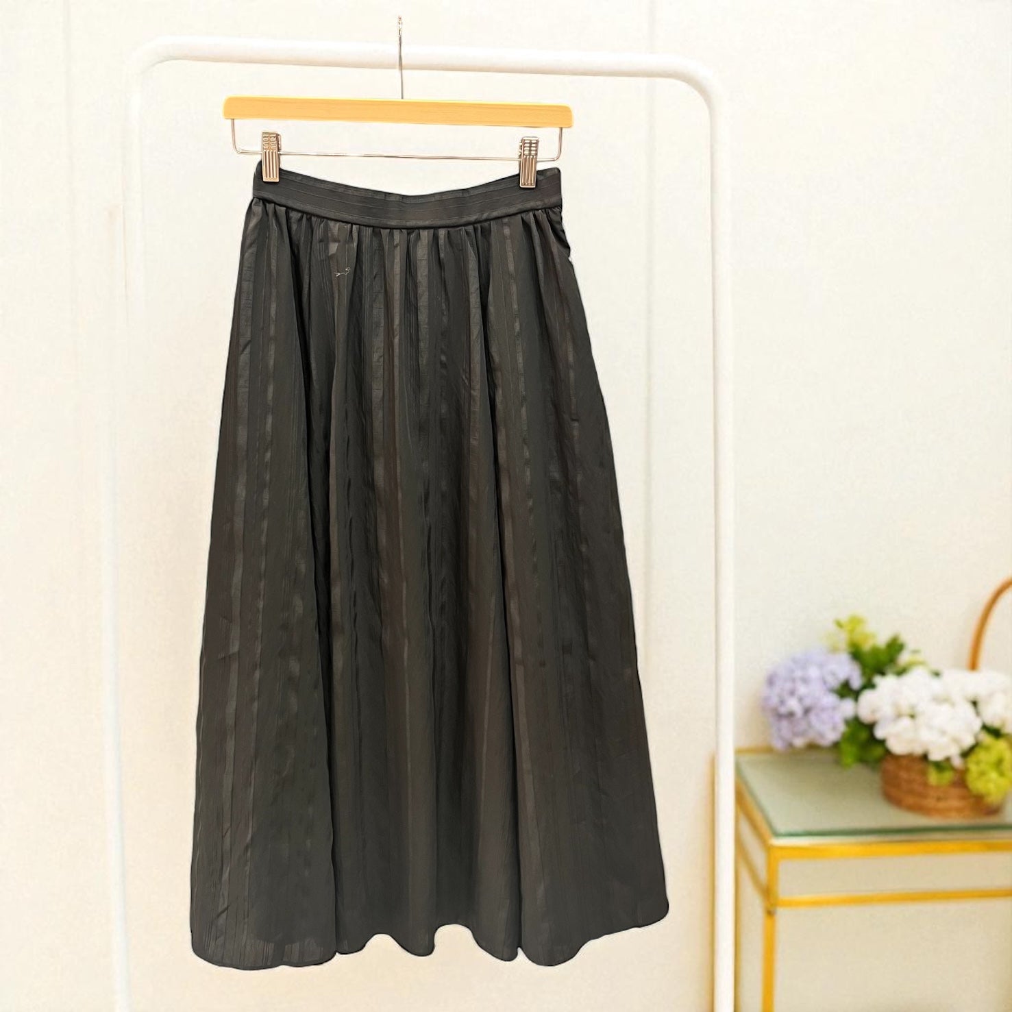 ストライプジャガードスカート◇光沢のあるストライプ柄が華やかな印象のスカート