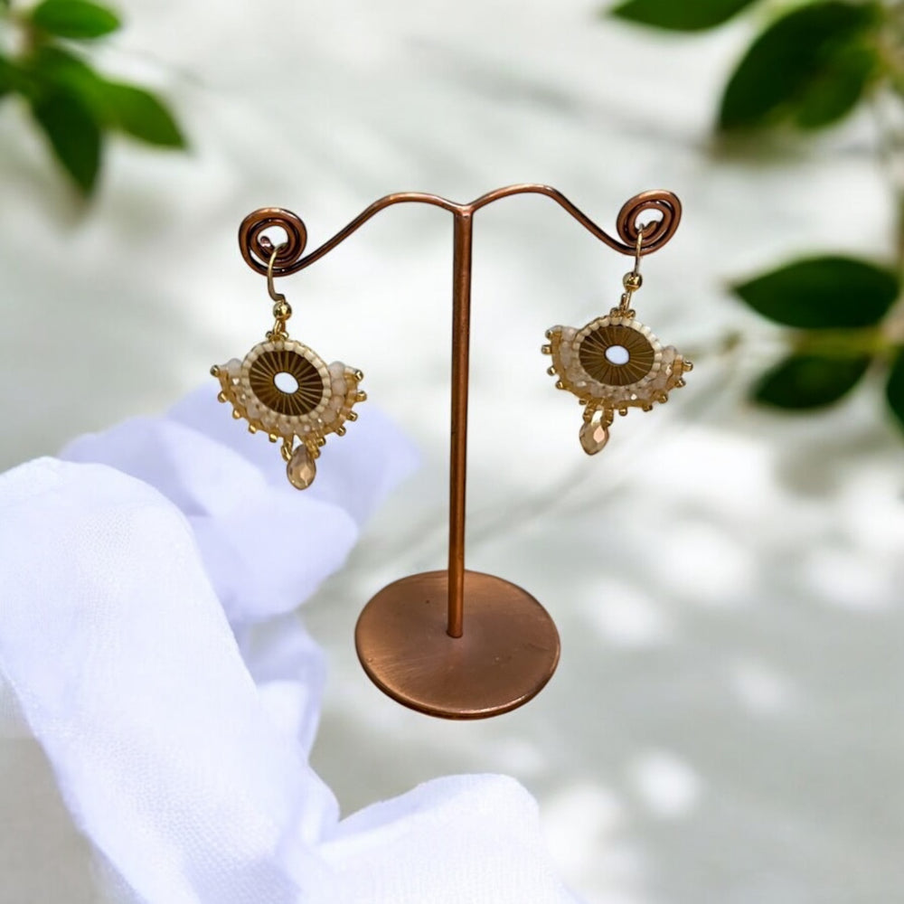 ハンドメイド ビーズピアス