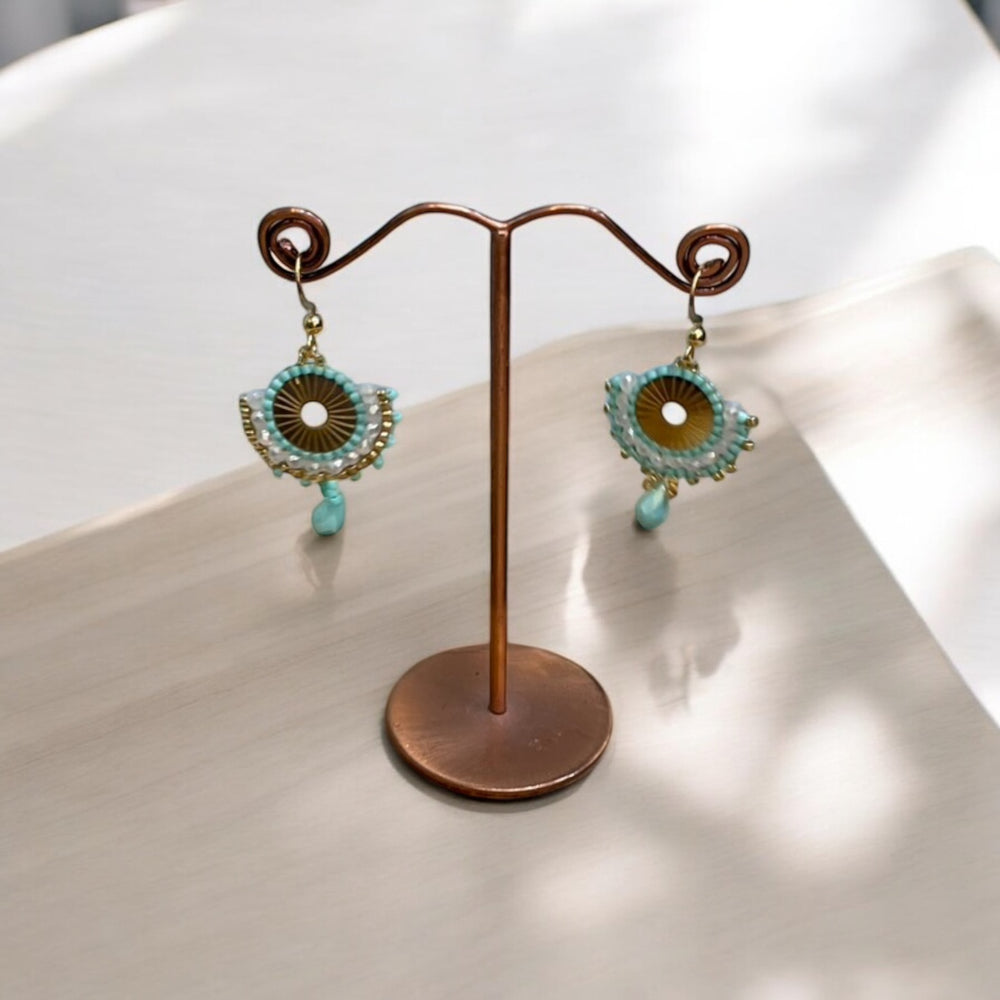 ハンドメイド ビーズピアス