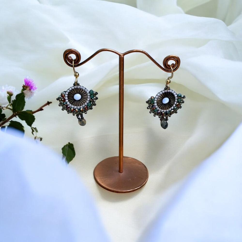 ハンドメイド ビーズピアス