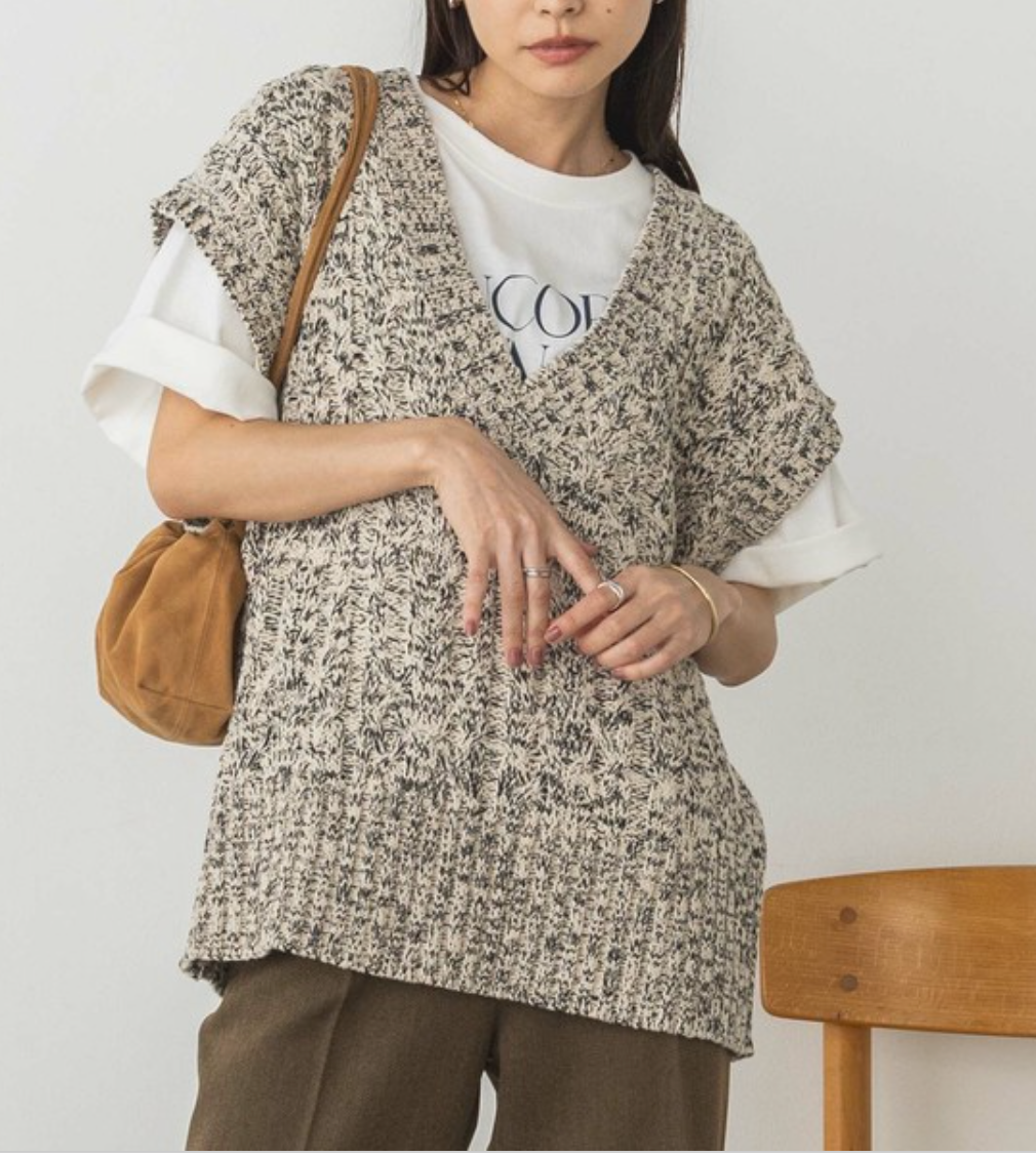 メランジ ケーブル編み ニットベスト