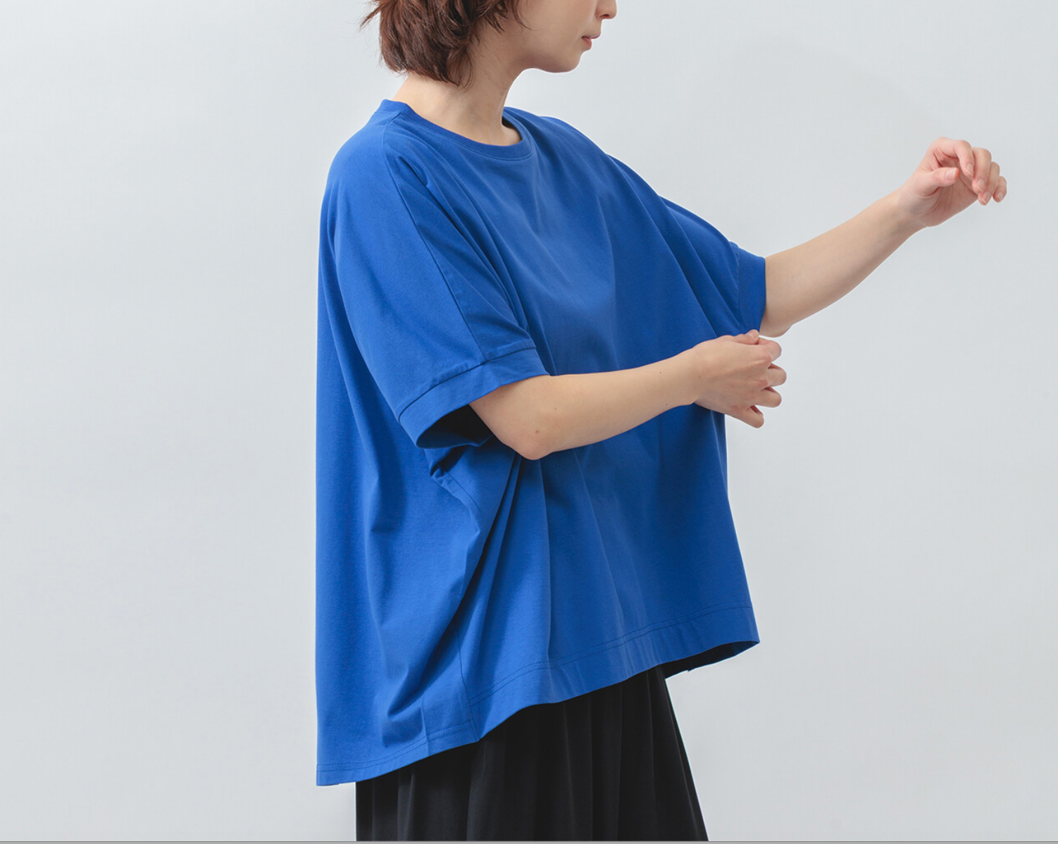 ゆるっときれい見えで動く◎接触冷感ドルマンT ラウンドヘム5分袖