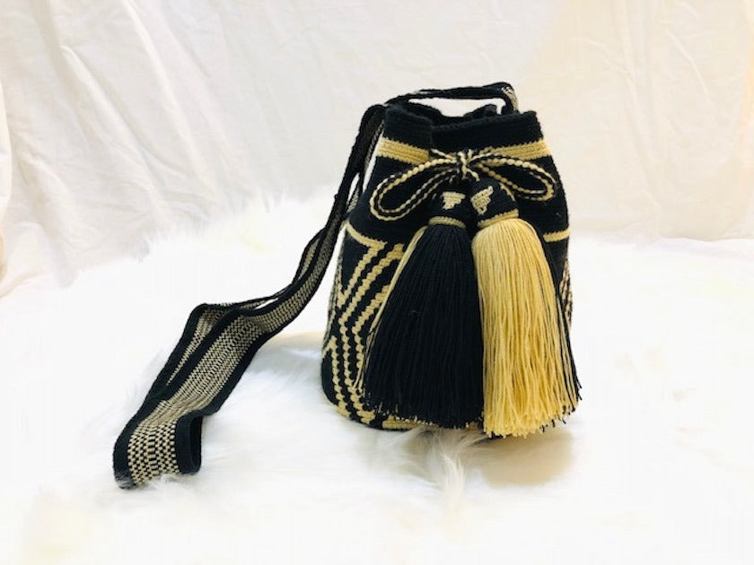 ワユーバッグ 、コロンビア製ワユーバッグ特 Wayuu Bag /M size全4色