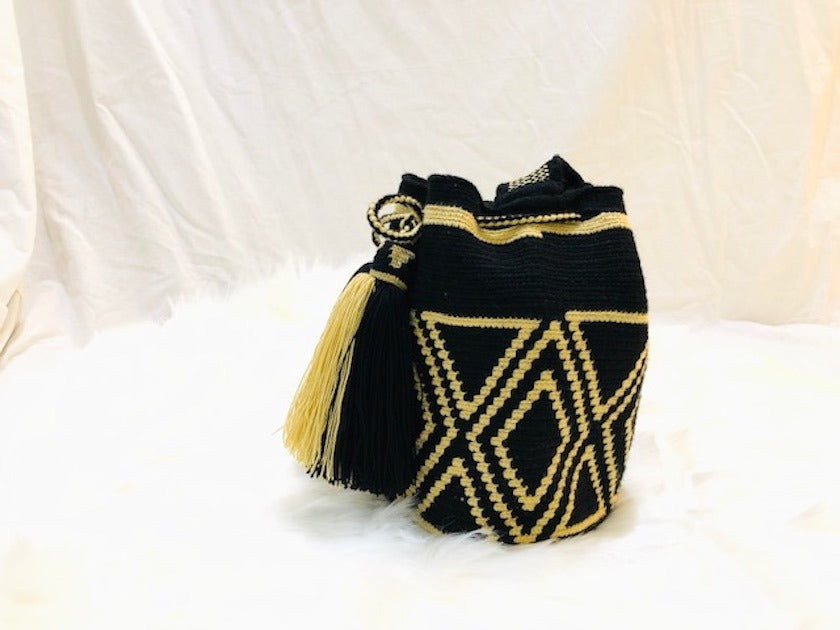 ワユーバッグ 、コロンビア製ワユーバッグ特 Wayuu Bag /M size全4色