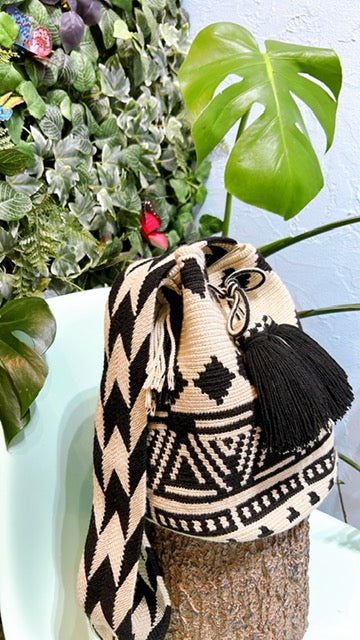 コロンビア製ワユーバッグ〈インナーポケット付き〉Wayuu Bag /L size 全2 色