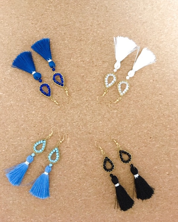 ハンドメイドタッセルピアスHANDMADE PIERCE