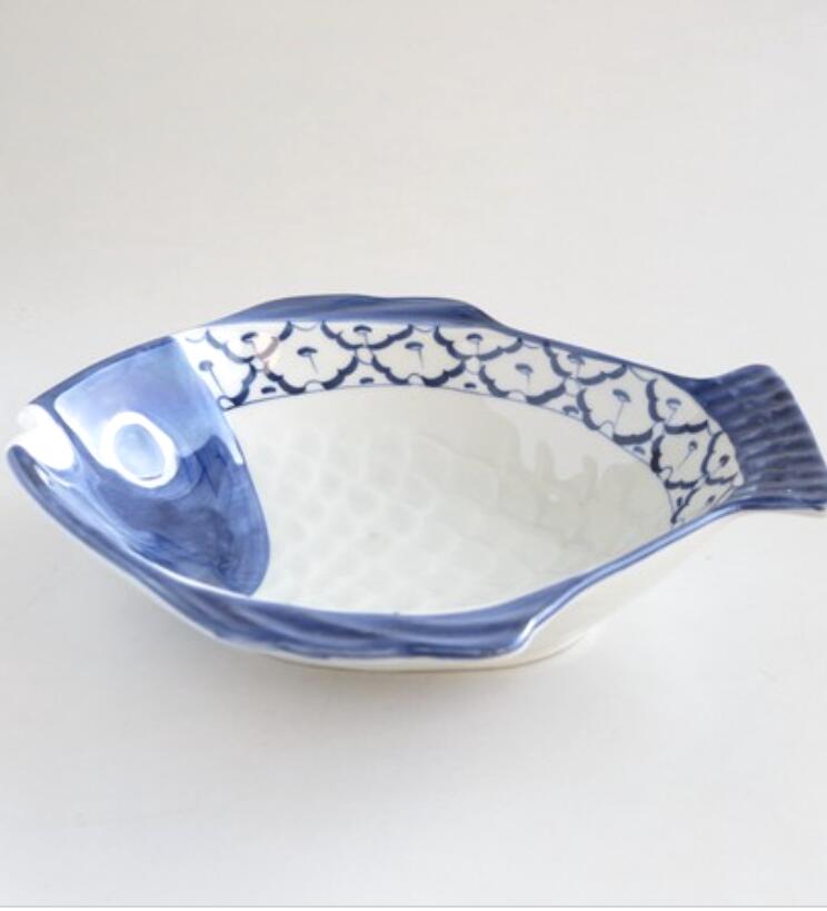 タイ青白陶器　魚皿