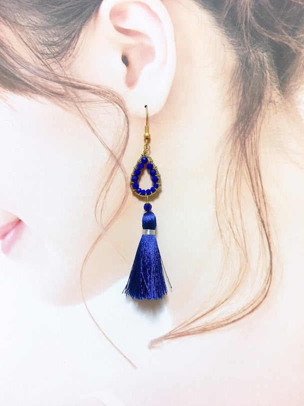 ハンドメイドタッセルピアスHANDMADE PIERCE