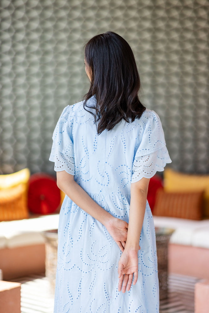 コットンレース　フロントボタンワンピース/ レースワンピース / レースワンピース/ロングワンピース /レース ロングワンピース/２色