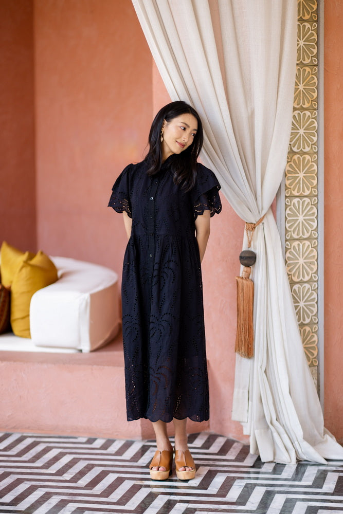 コットンレース　フロントボタンワンピース/ レースワンピース / レースワンピース/ロングワンピース /レース ロングワンピース/ 4色