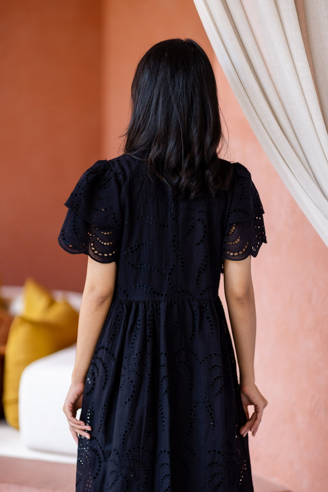 コットンレース　フロントボタンワンピース/ レースワンピース / レースワンピース/ロングワンピース /レース ロングワンピース/ 4色